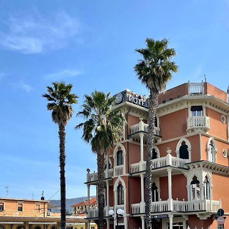 Hotel Doria Chiavari Exteriör bild