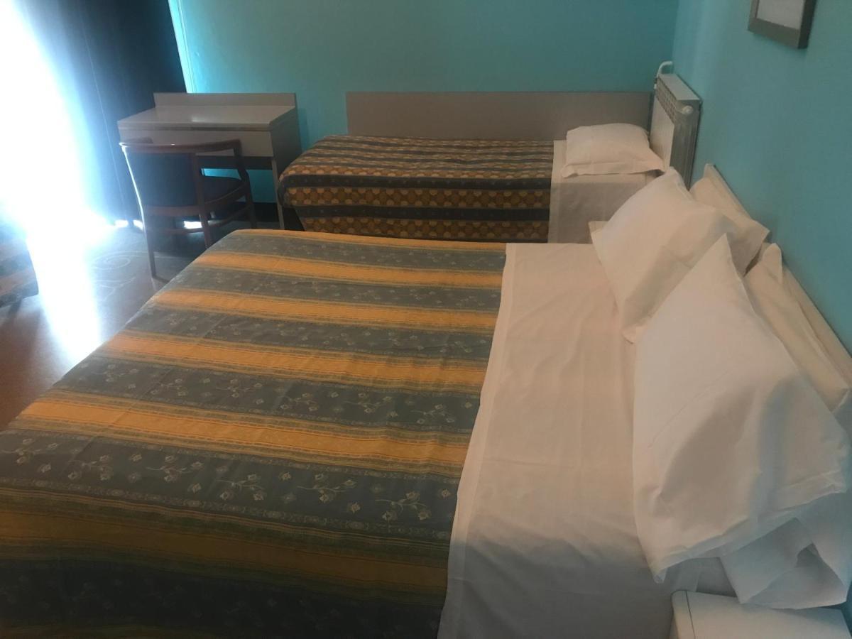Hotel Doria Chiavari Exteriör bild
