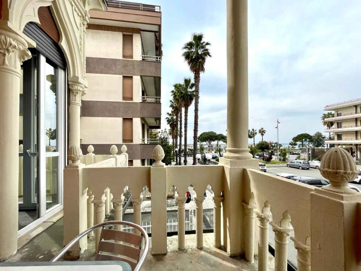Hotel Doria Chiavari Exteriör bild