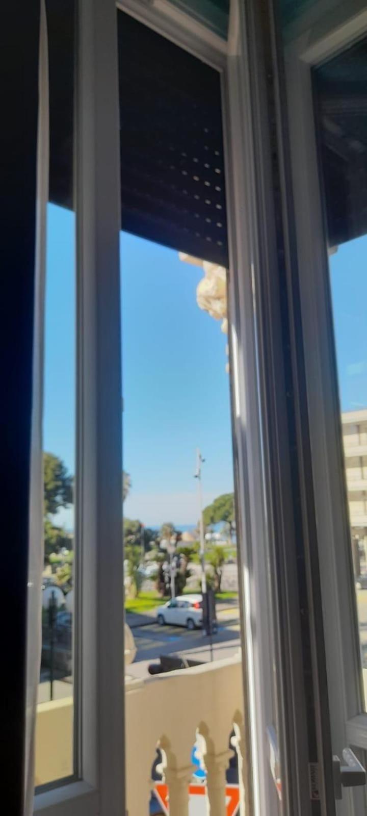 Hotel Doria Chiavari Exteriör bild