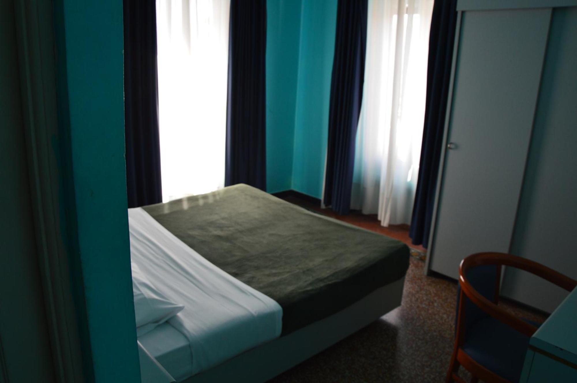 Hotel Doria Chiavari Exteriör bild