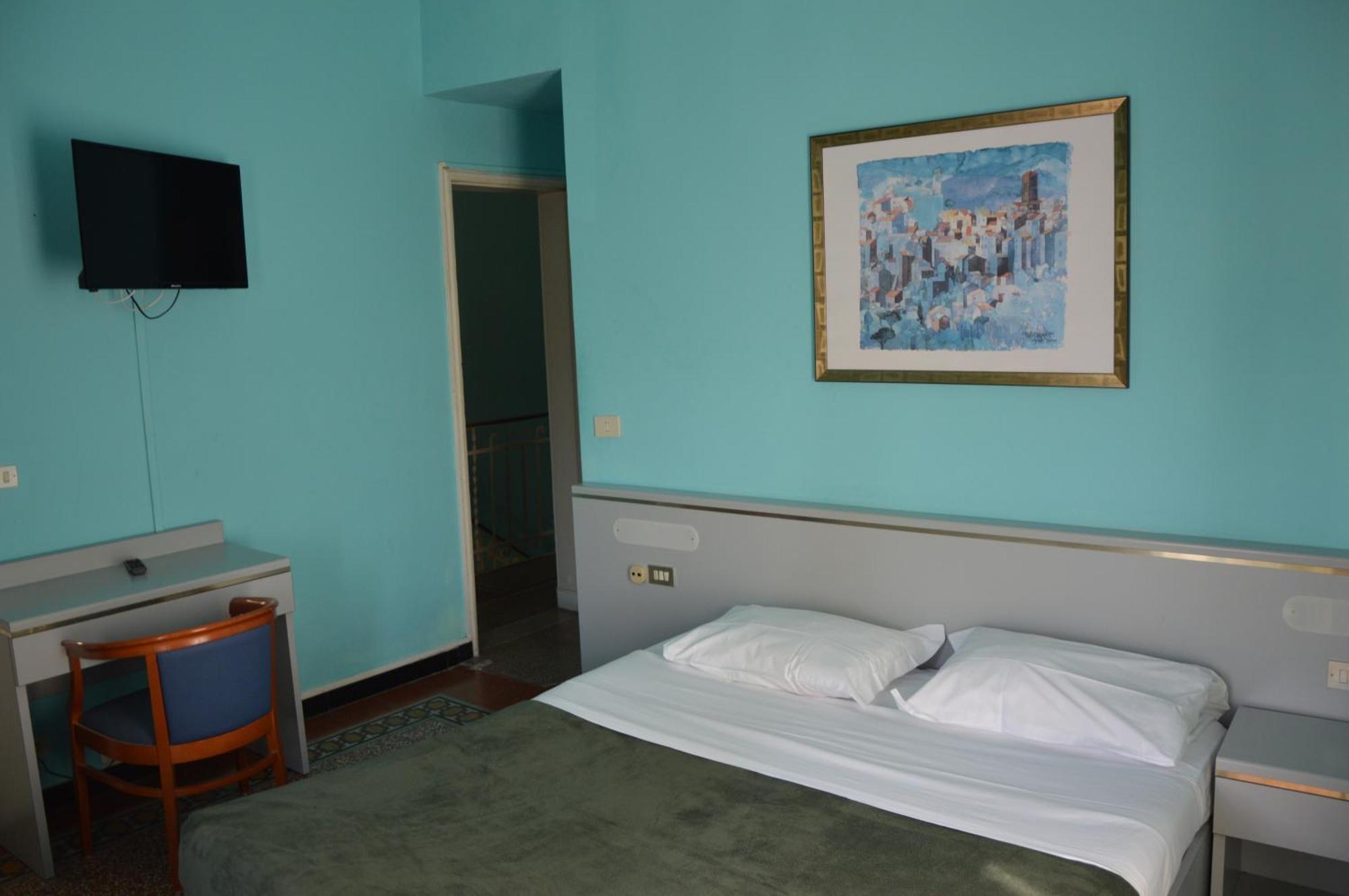 Hotel Doria Chiavari Exteriör bild