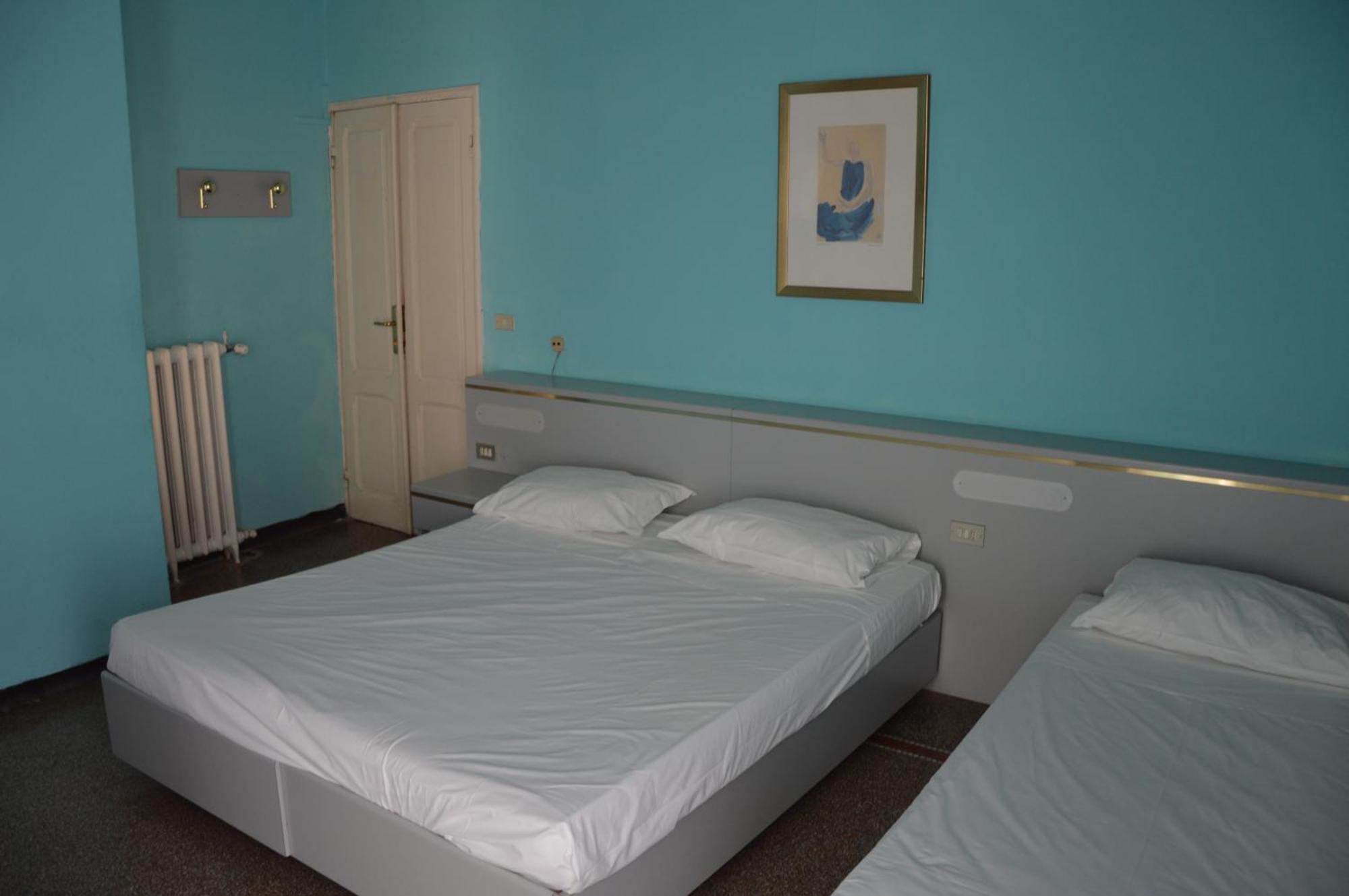 Hotel Doria Chiavari Exteriör bild