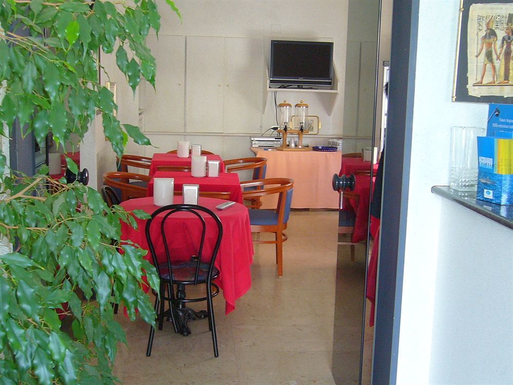 Hotel Doria Chiavari Exteriör bild